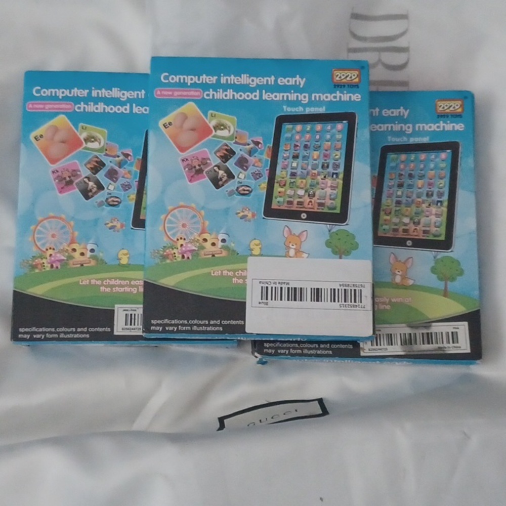 Kids comp teaches/sings abc's AND 133s